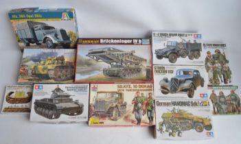 Collection of 11 unstarted 1/35 scale WWII German armour and crew plastic model kits/sets from