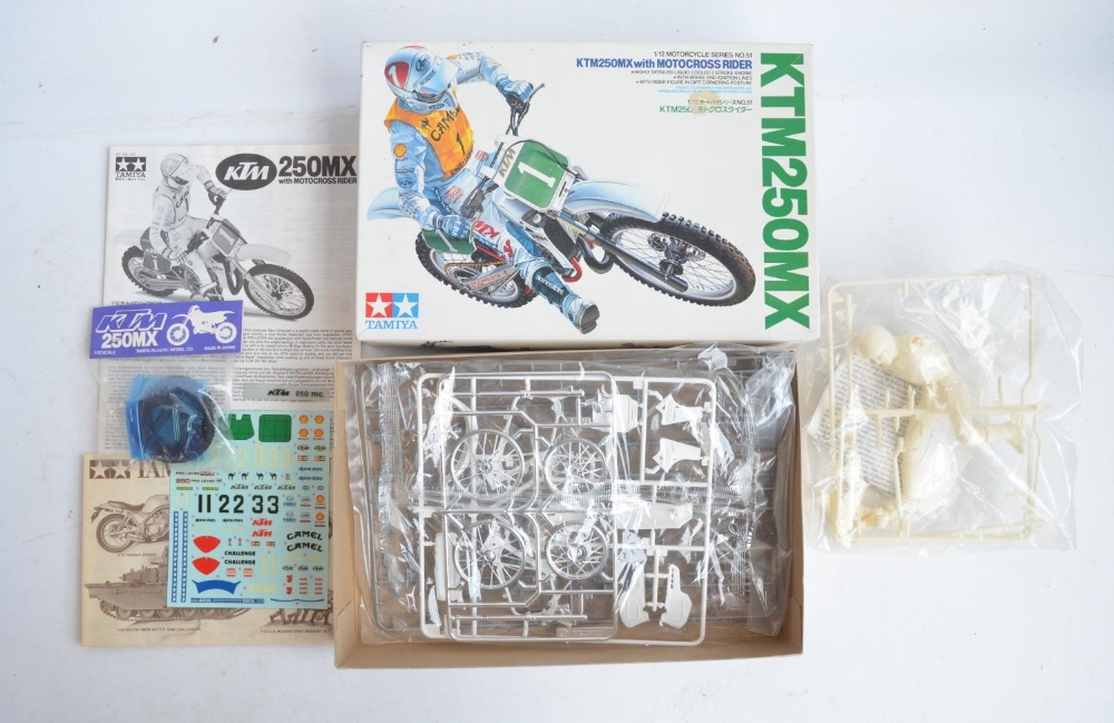 Four 1/12 scale plastic model motorcycle kits from Tamiya to include 1451 KTM250MX with motocross - Image 2 of 8