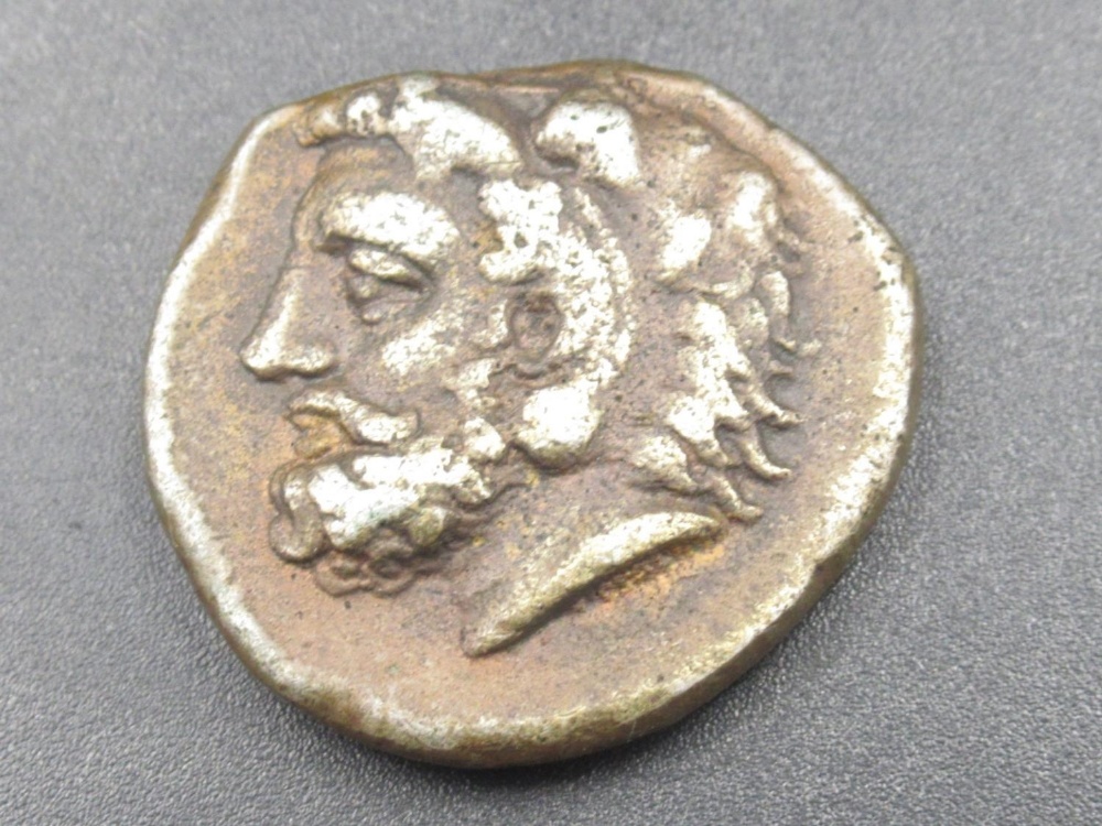 Constans I (337-350AD) Denarius, Ancient Greek coin with Crab to face and a figure to reverse, - Image 3 of 5