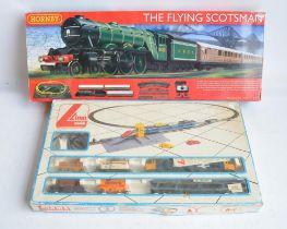 Hornby R1072 Flying Scotsman electric train set (incomplete, loco and 3 teak coaches with sealed