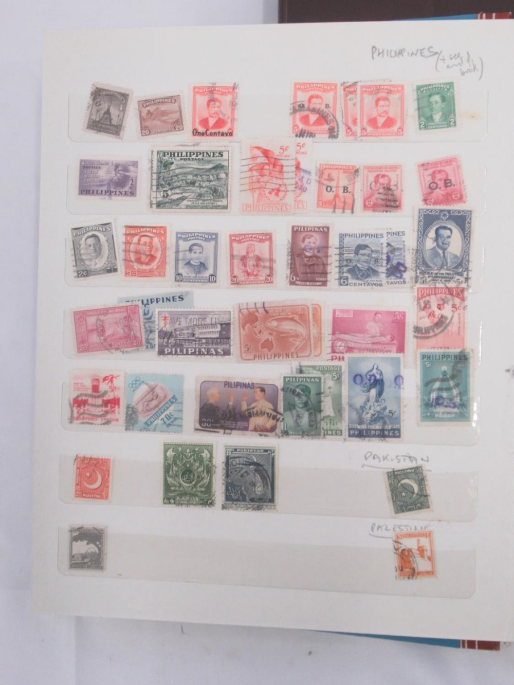 Davo Liechtenstein stamp album, 2 stamp albums cont. various world stamps, Davo USA stamp album - Image 13 of 17