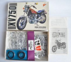 Rare vintage Nichimo 1/10th scale Yamaha XV750 plastic motorcycle model kit, contents complete and