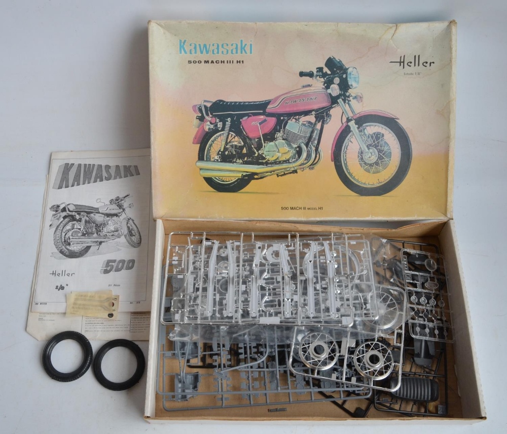 Four unstarted 1/8 scale motorcycle plastic model kits from Heller, Heller/Humbrol and Revell to - Image 4 of 8