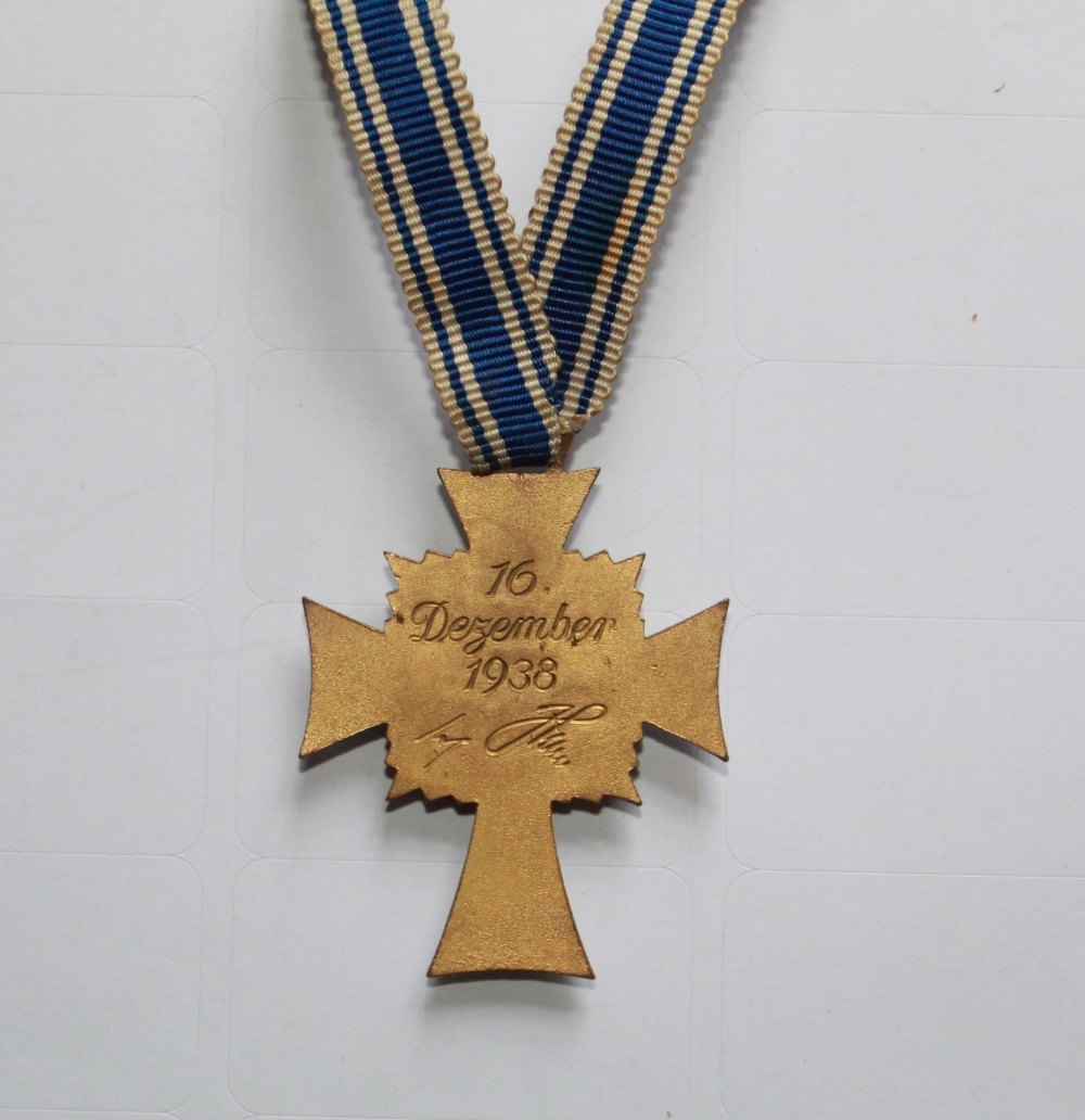Gold Mothers Cross 1st Class. In excellent condition with long ribbon and engraving to back. - Image 2 of 2