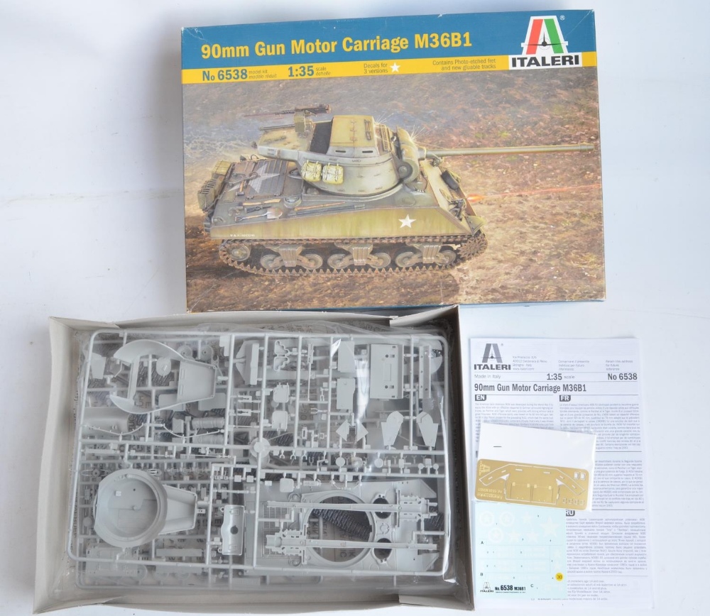 Eight unstarted 1/35 scale WWII US armour plastic model kits/sets from Tamiya and Italeri to include - Image 3 of 6