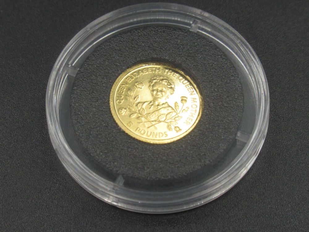 The Crown Collections Ltd Queen Elizabeth The Queen Mother £5 Bailiwick of Guernsey 1998 gold - Image 2 of 4