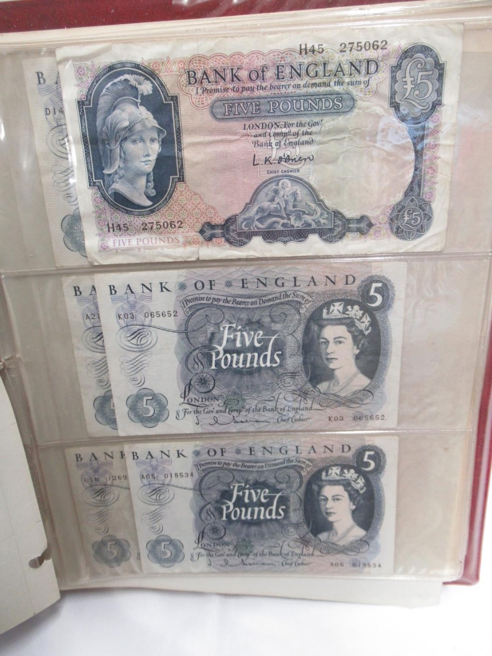 Mixed collection of GB and International banknotes in 3 folders - Image 15 of 32