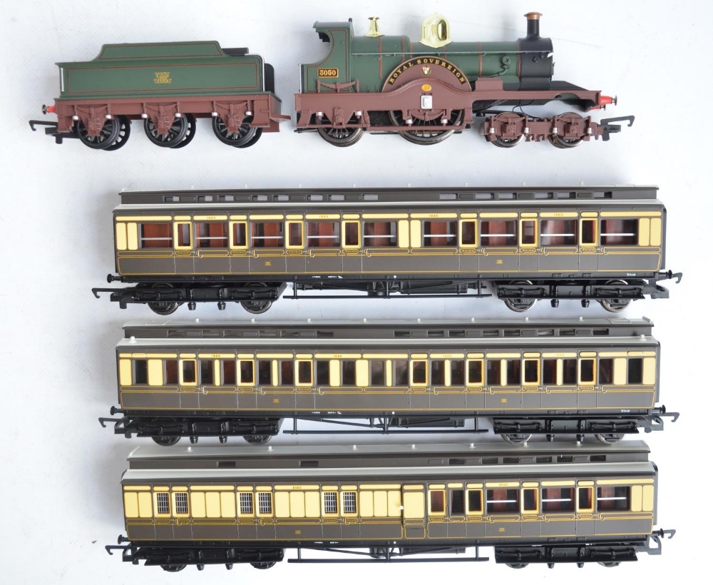 Hornby limited edition OO gauge R2706 Flying Dutchman train pack with Dean Single 4-2-2 electric - Image 4 of 4