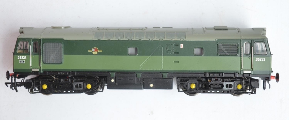 Bachmann OO gauge Digital Freight Set 30-045 with Class 25 diesel and replacement goods wagons ( - Image 6 of 13