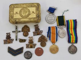Queen Mary Christmas Tin containing a collection of brass buttons. Victory Medal, 1914-18 War Medal,