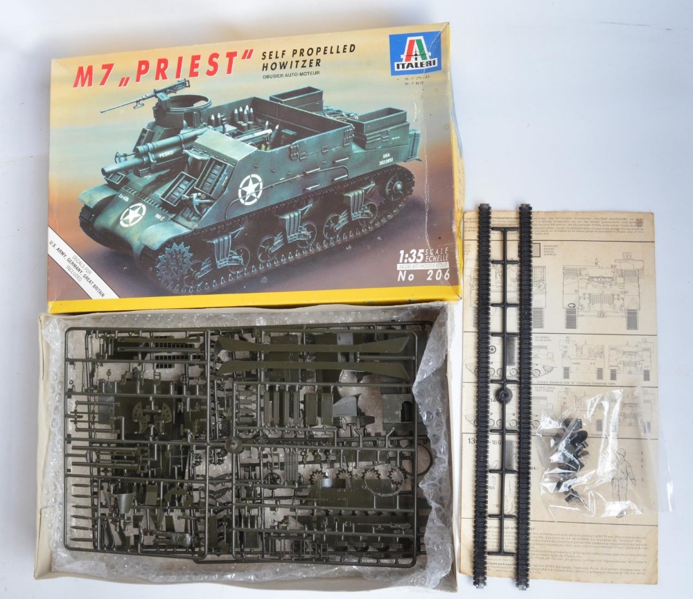 Eight unstarted 1/35 scale WWII US armour plastic model kits/sets from Tamiya and Italeri to include - Image 2 of 6