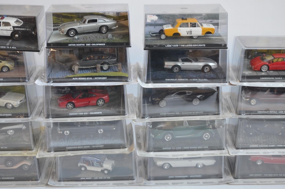 Seventy nine cased 1/43 scale diecast James Bond vehicle models from GE Fabbri to include Moon - Image 7 of 8