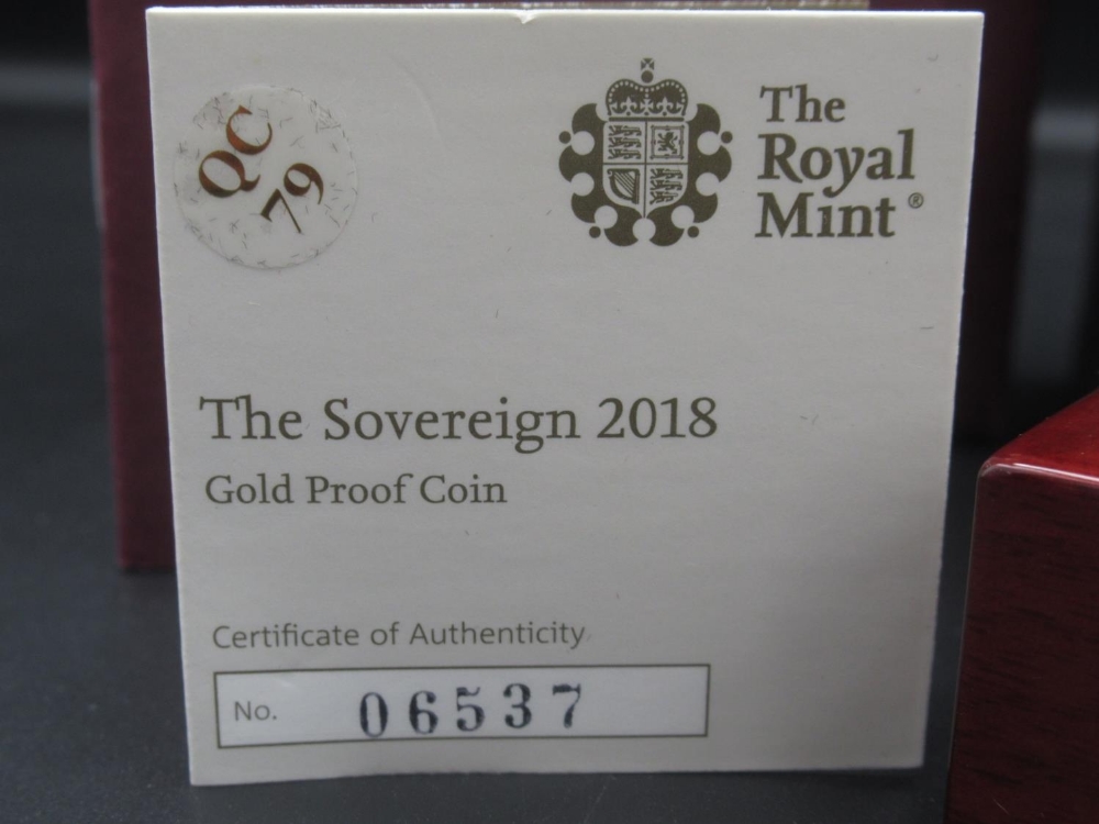 The Royal Mint - The Sovereign 2018 gold proof coin Limited Edition no.06537/10500, in original - Image 3 of 4