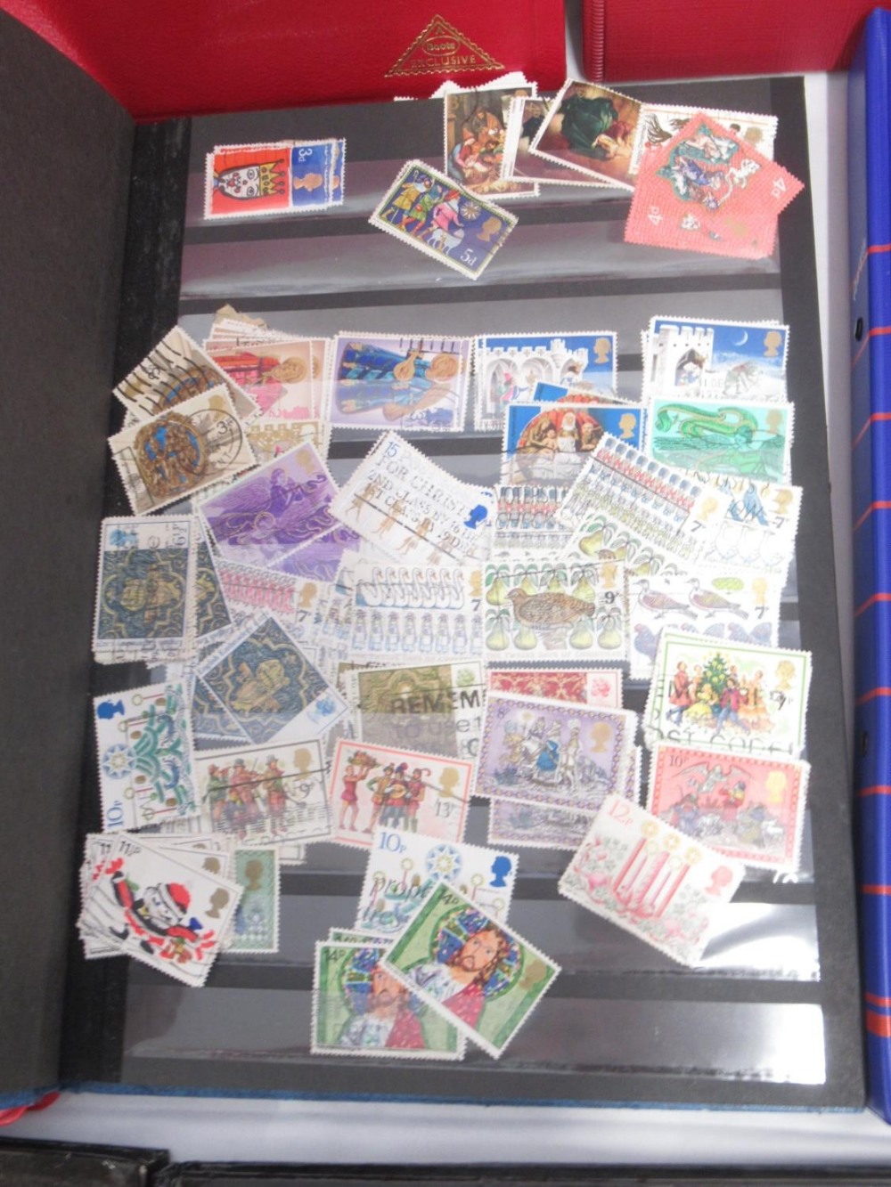 Assorted collection of mixed GB and International stamps loose and in 13 folders/albums, with a - Image 9 of 10
