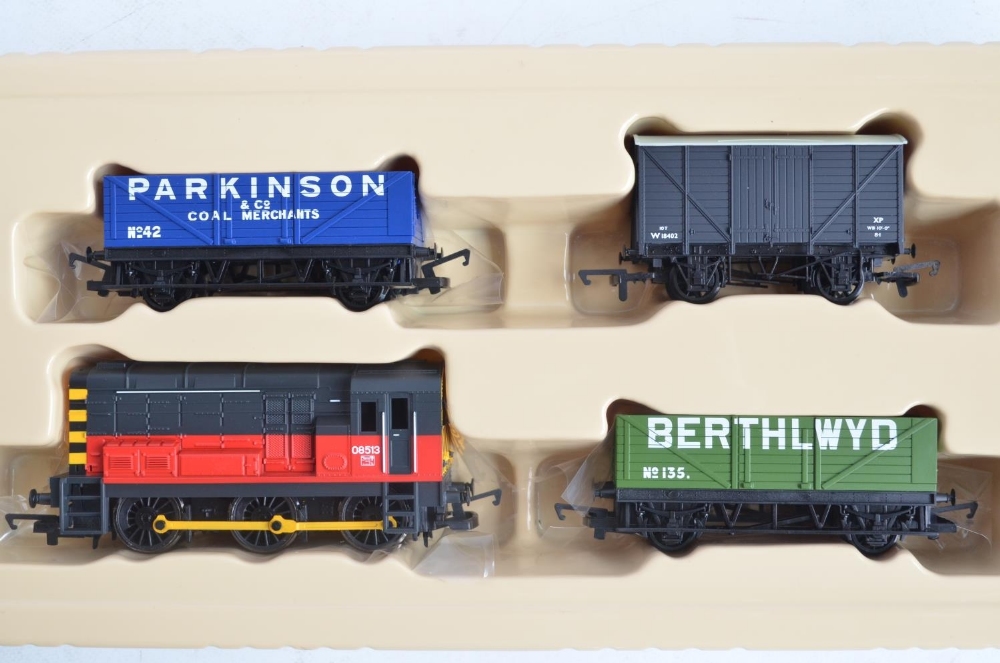 Hornby limited edition OO gauge R2661M Bournemouth Belle train pack with West Country/Battle Of - Image 3 of 4