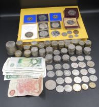 Large mixed collection of British coins and bank notes to inc. commemorative £2 coins (approx 247)