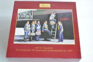 W Britain's 25017 RAF Dambuster 617 Squadron 70th anniversary commemorative set 1943 with rear