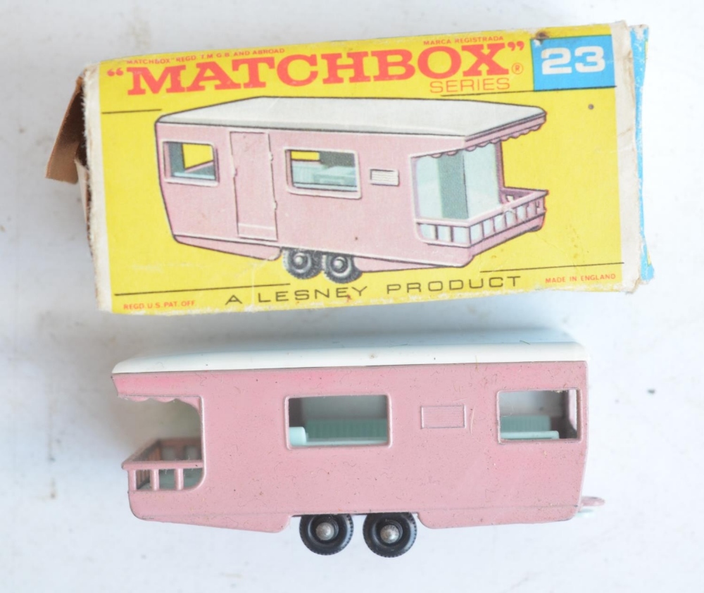 Collection of vintage diecast vehicles, books and railway models to include a Dinky Supertoys 564 - Image 5 of 13