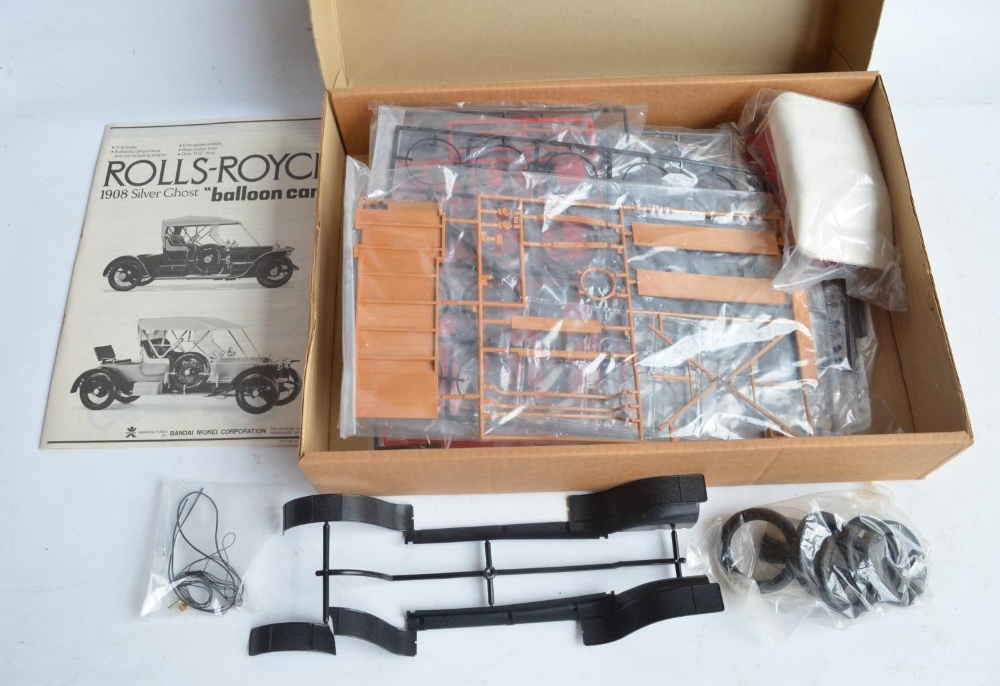 Bandai 1/16 scale Rolls Royce 1908 Silver Shadow Balloon Car (please note one fender snapped, see - Image 4 of 10