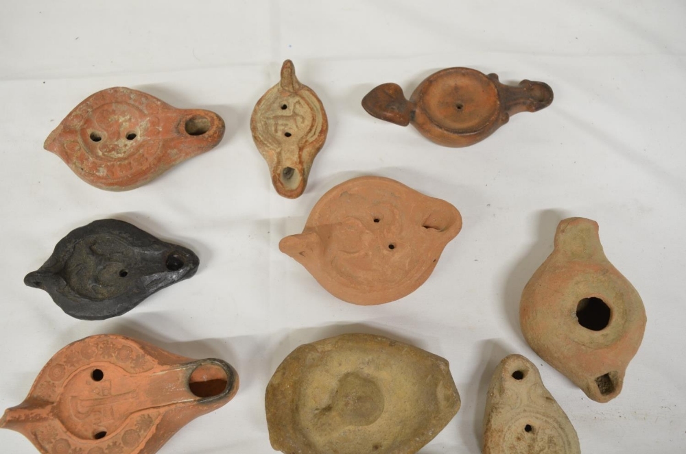 Collection of ancient terracotta oil lamps (13) (Victor Brox collection) - Image 2 of 3