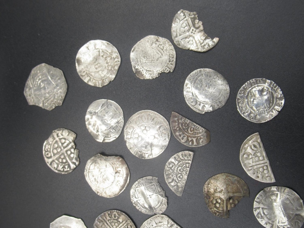 Collection of silver hammered coins, and some parts of silver hammered coins (27, gross 0.78ozt) - Image 4 of 5