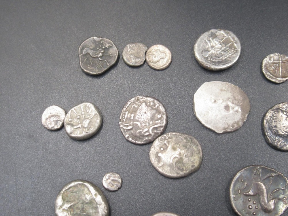 Collection of Ancient small coins to inc. siglos, staters, etc. (42) (Victor Brox collection) - Image 4 of 9