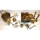 Collection of brassware, incl. a large jam pan, trivets, candlesticks, etc. (qty)