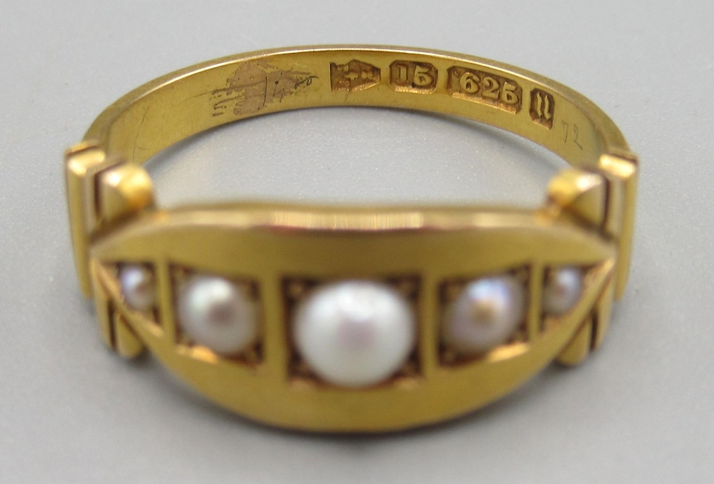 Victorian 15ct yellow gold ring set with seed pearls, stamped 15, size M, 3.1g