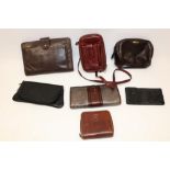 Seven leather bags and wallets, of brands such as Fossil, Graffiti, Numero Verde, etc