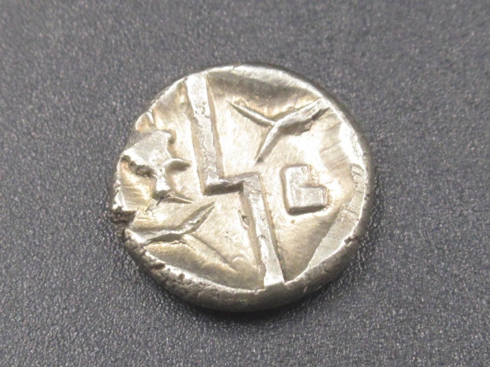 Lydia Electrum (white gold) 1/6 stater & 2 Celtic Durotriges Electrum (white gold) quarter - Image 6 of 7