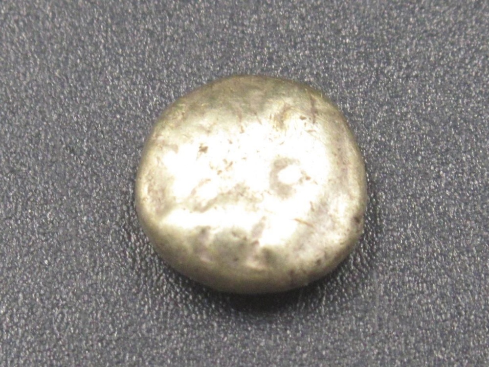 Lydia Electrum (white gold) 1/6 stater & 2 Celtic Durotriges Electrum (white gold) quarter - Image 5 of 7