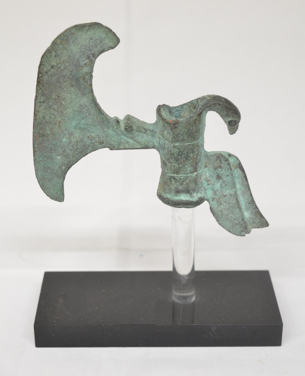 Collection of ancient metalware to include Roman, Islamic and other items including small figures, - Image 7 of 8