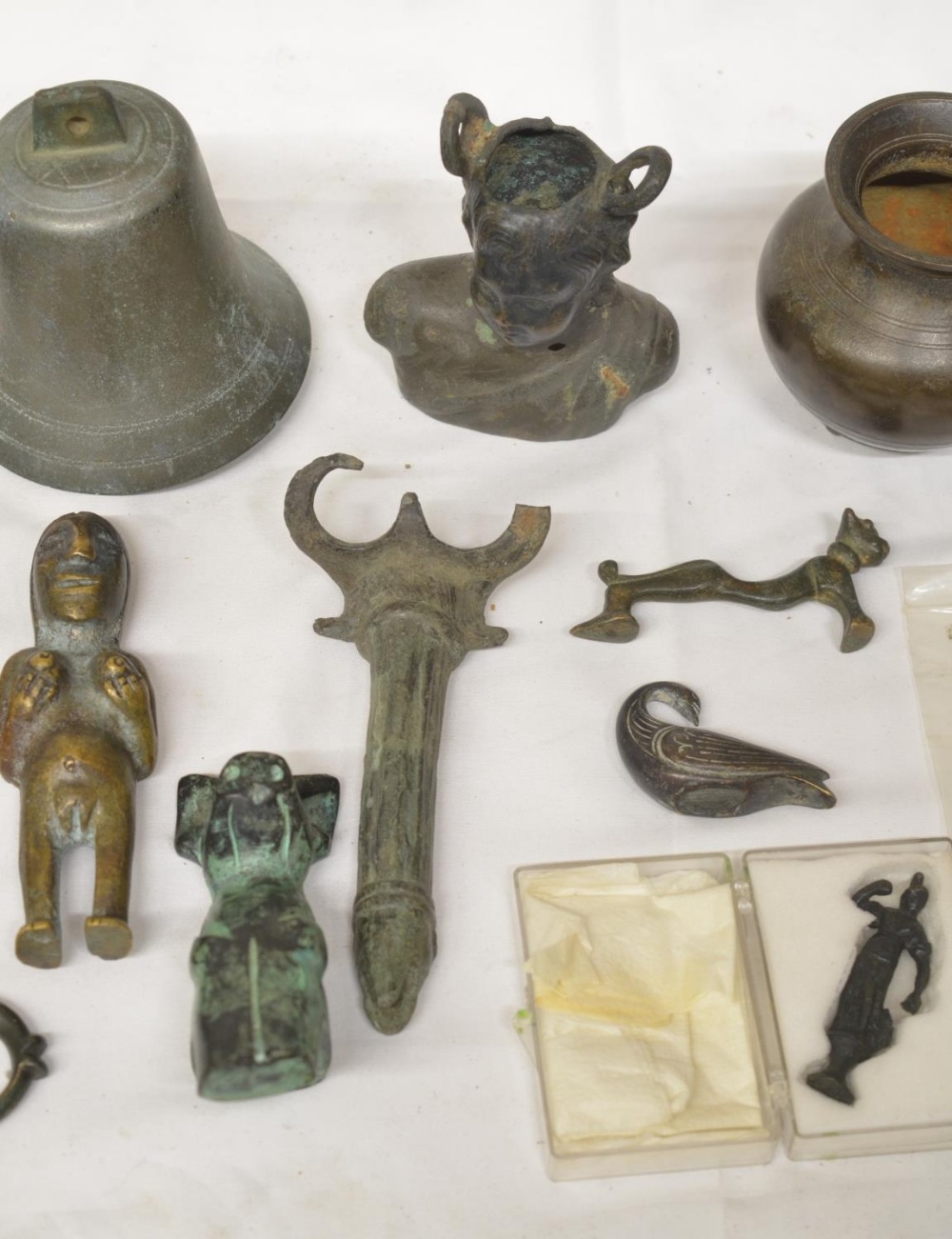 Collection of ancient metalware to include Roman, Islamic and other items including small figures, - Image 3 of 8