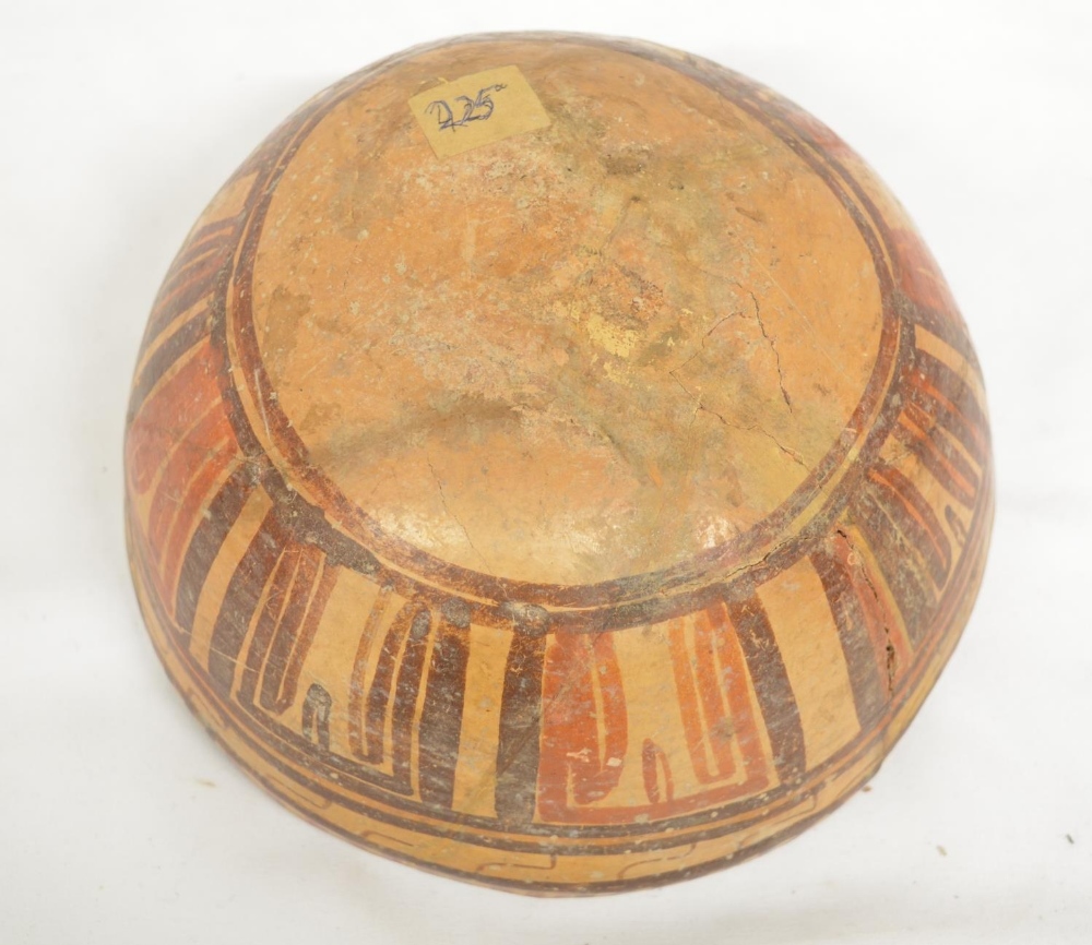 Pre-Columbian Toltec terracotta bowl, restored, D18.5cm (Victor Brox collection) - Image 4 of 4