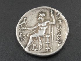 Alexander III of Macedonia (336-323BC) Tetradrachm, obv. right-facing head of Hercules wearing a