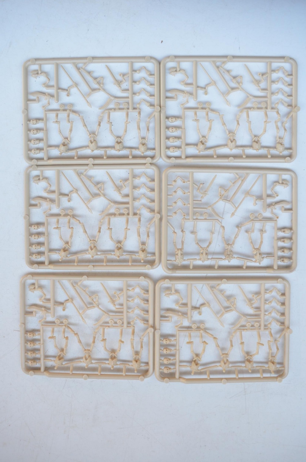 Rare OOP Citadel Miniatures boxed Skeleton Horde set with 24 skeletons with bases. Set is - Image 3 of 4