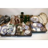 Various decorative ceramics, collection of glassware, Plank Noris Trump 1950s slide projector