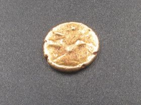Celtic/Belgic Migration quarter gold stater, heavy wear to coin, (0.7g) (Victor Brox collection)