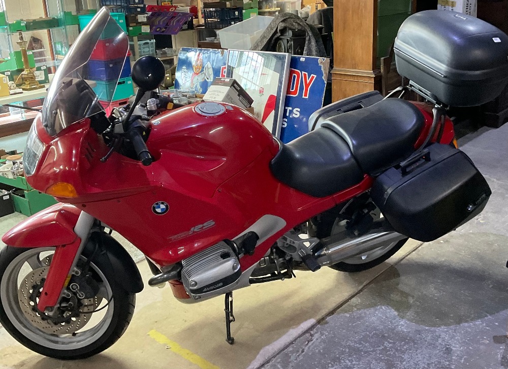 BMW R1100RS sport-touring motorcycle in red, 1995 model, 1100cc engine, mileage 38148, equipped wit - Image 2 of 4