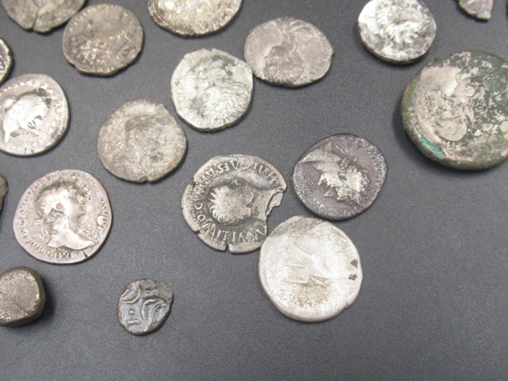 Assorted collection of Ancient coins to inc. stater, drachm, etc. all in various conditions (31 - Image 4 of 7