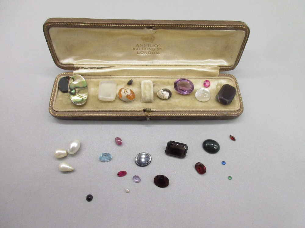 WITHDRAWN Quantity of cut gemstones including ruby, amethyst, bloodstone etc. (Victor Brox collectio