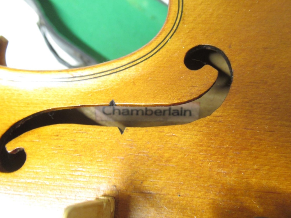 Two violins bearing the replica 'Antonius Stradivarius Cremonenfis Faciebatv Anno 1726' sticker, - Image 5 of 7