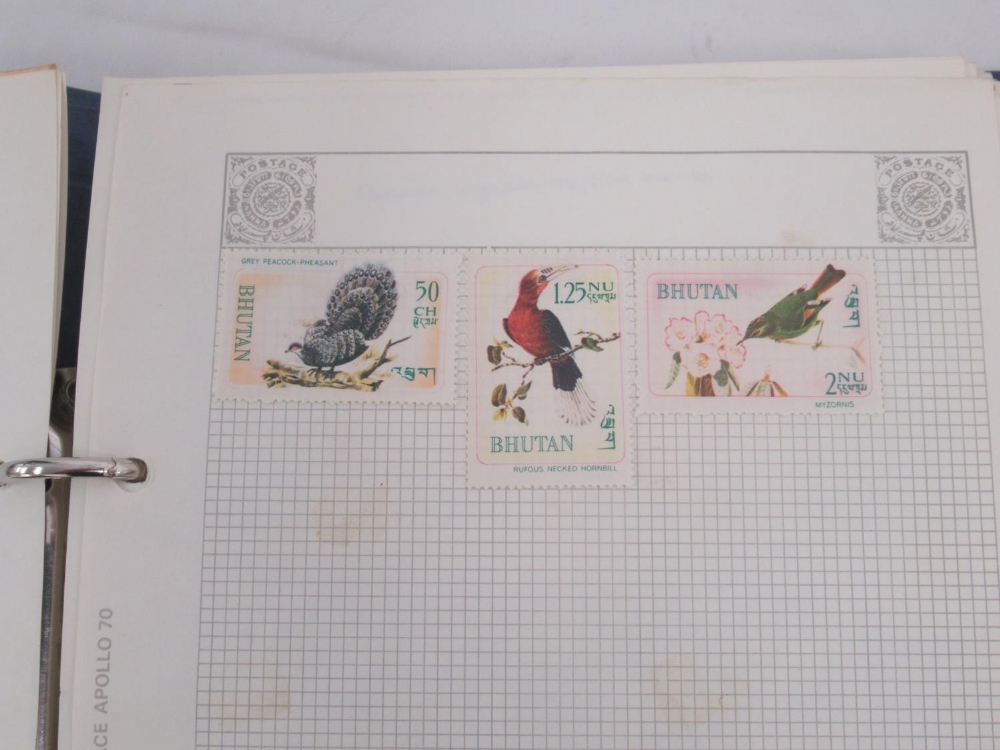 Assorted collection of stamps and covers both loose and in folders/albums, collection of tweezers - Image 9 of 14