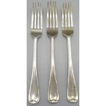 Three Edwardian silver forks with family coat of arms by Josiah Williams & Co, London, 1909, 7.4ozt