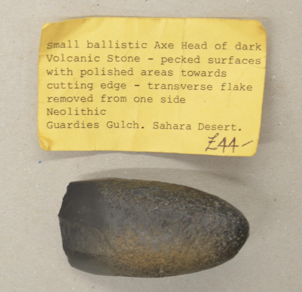Collection of neolithic stone and flint axe heads and other hand tools, largest L11.5cm (Victor Brox - Image 3 of 4