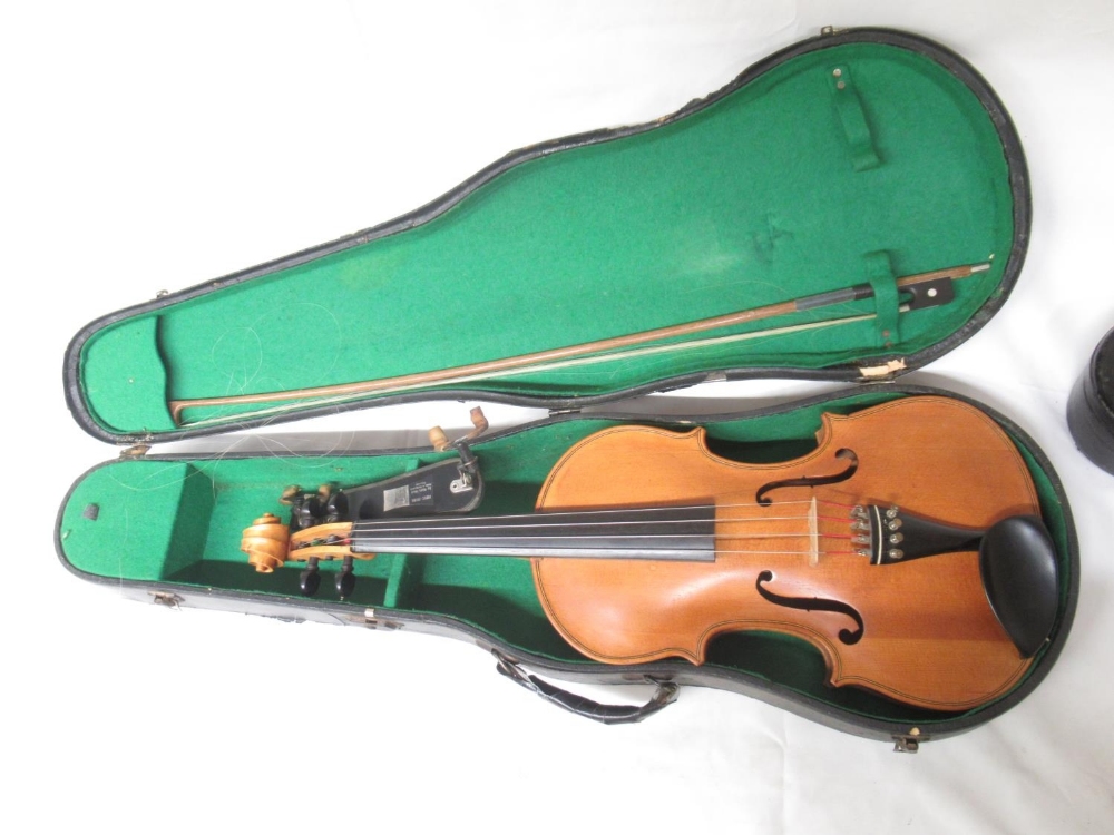Two violins bearing the replica 'Antonius Stradivarius Cremonenfis Faciebatv Anno 1726' sticker, - Image 4 of 7