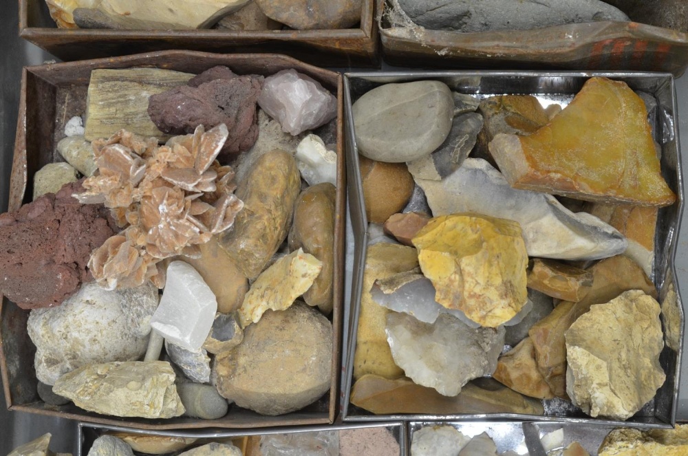 Large metal trunk containing a collection of ancient flint and stone tools and minerals (Victor Brox - Image 4 of 7