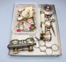 Collection of costume jewellery, including rings and brooches, a set of Guinness buttons, a white