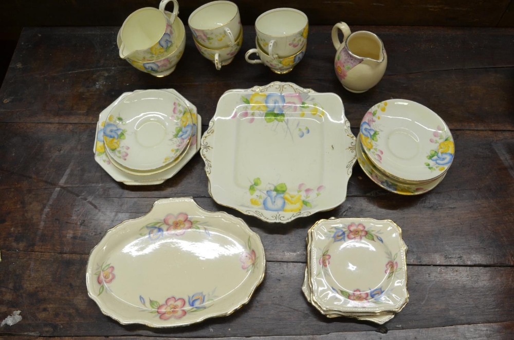 Collection of ceramic tableware to include Victoria (Czech), Paragon, Hayasi Katani, Arthurwood, - Image 3 of 6