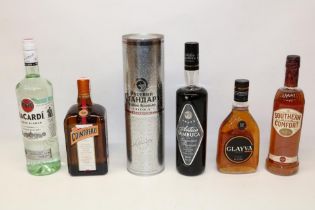 Collection of various cocktail spirits, incl. Cointreau, Glayva, Bacardi white rum, etc. (6)